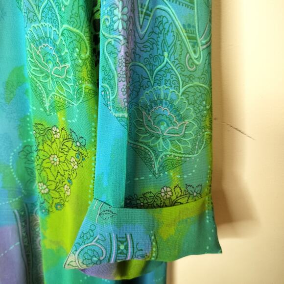 Delta Burke Floral Button Front Shirt - Picture 5 of 12